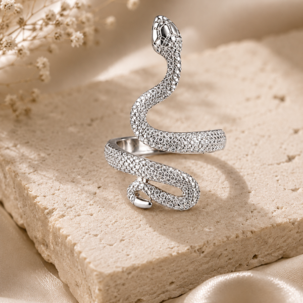 inel-snake-ajustabil-argintiu-model-sarpe.jpg