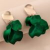 Cercei Petale Verde - Design Floral, Usor si Durabil