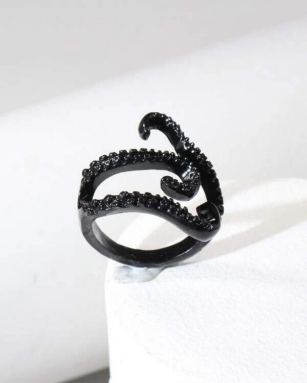 Inel Tentacule – Bijuterie Originală și Stylish